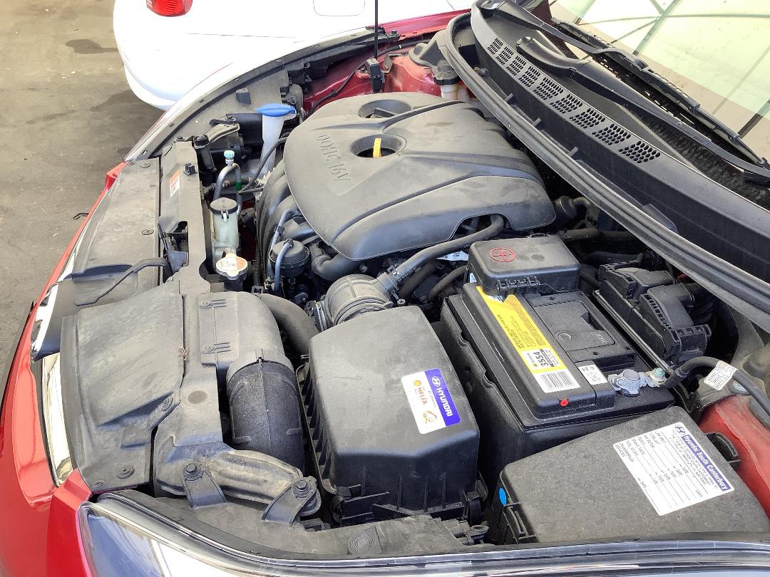 Photo '11' of Hyundai Elantra Photo '11' of Hyundai Elantra