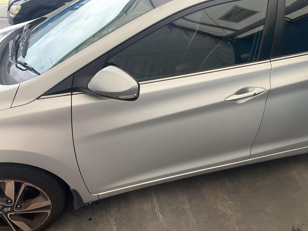 Photo '7' of Hyundai Elantra Photo '7' of Hyundai Elantra