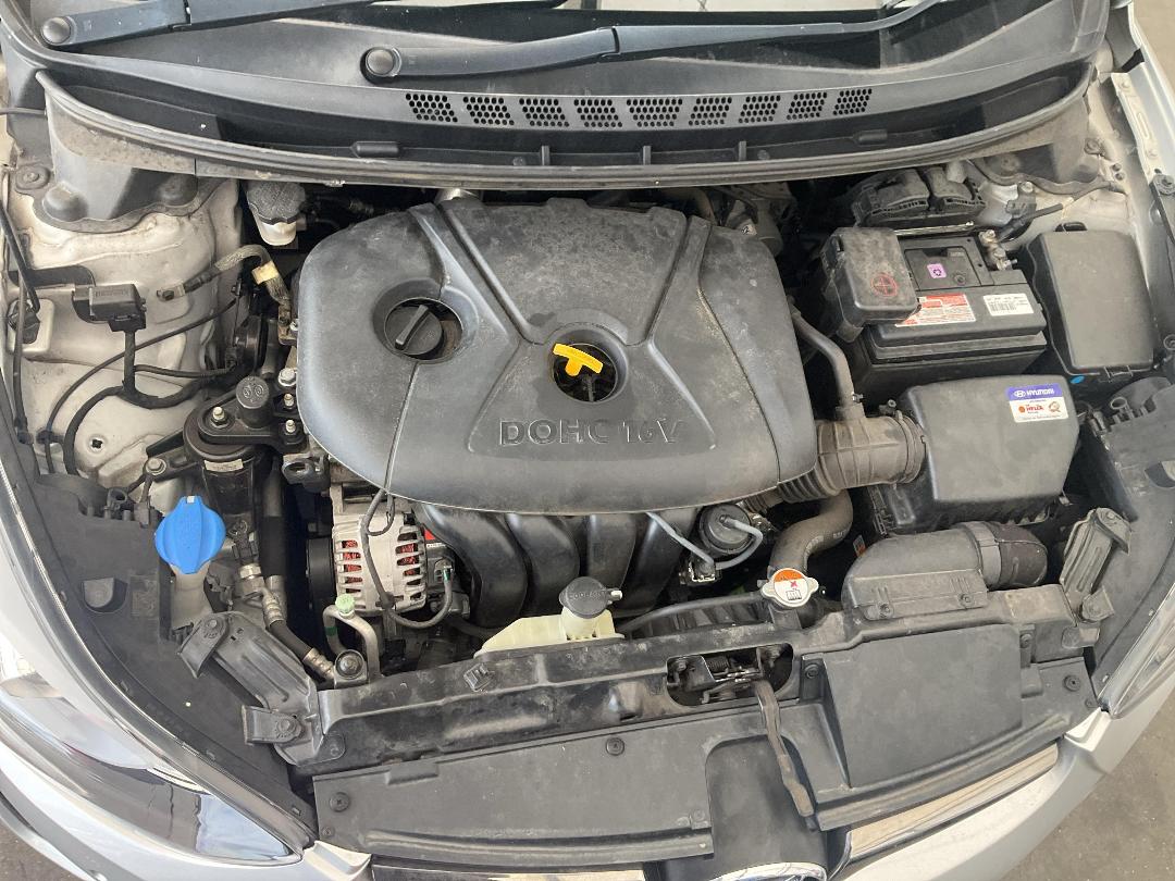 Photo '14' of Hyundai Elantra Photo '14' of Hyundai Elantra