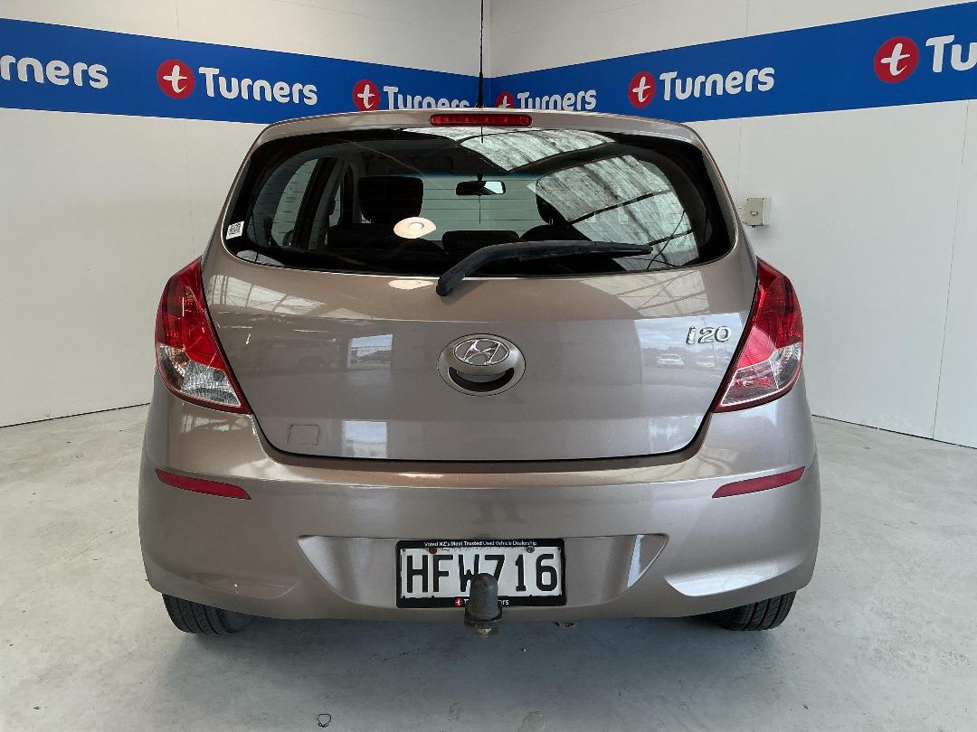 Photo '6' of Hyundai I20