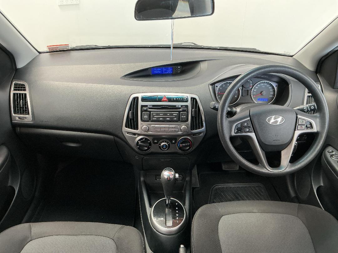 Photo '17' of Hyundai I20