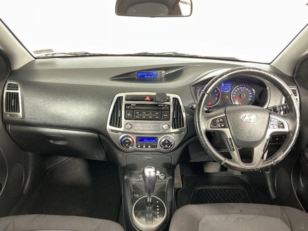 Photo '17' of Hyundai I20