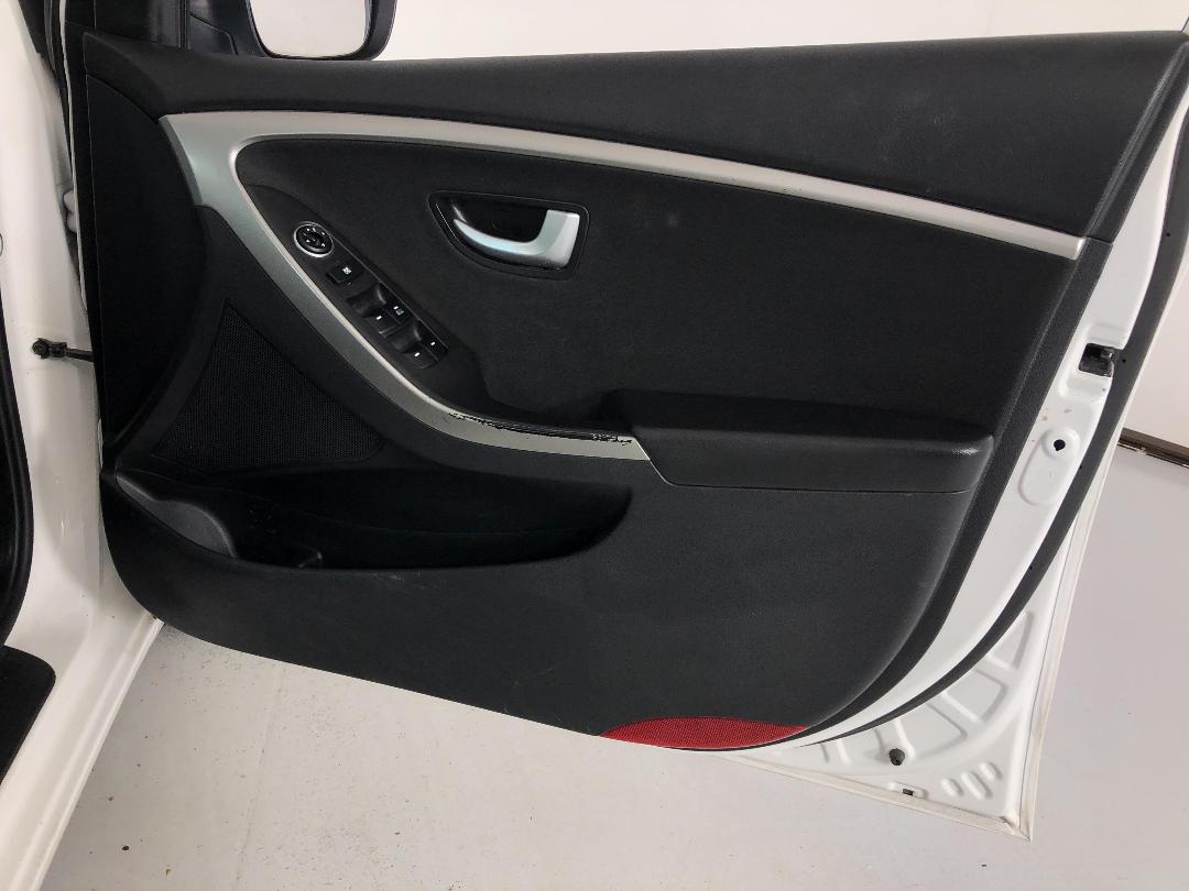 Photo '15' of Hyundai I30