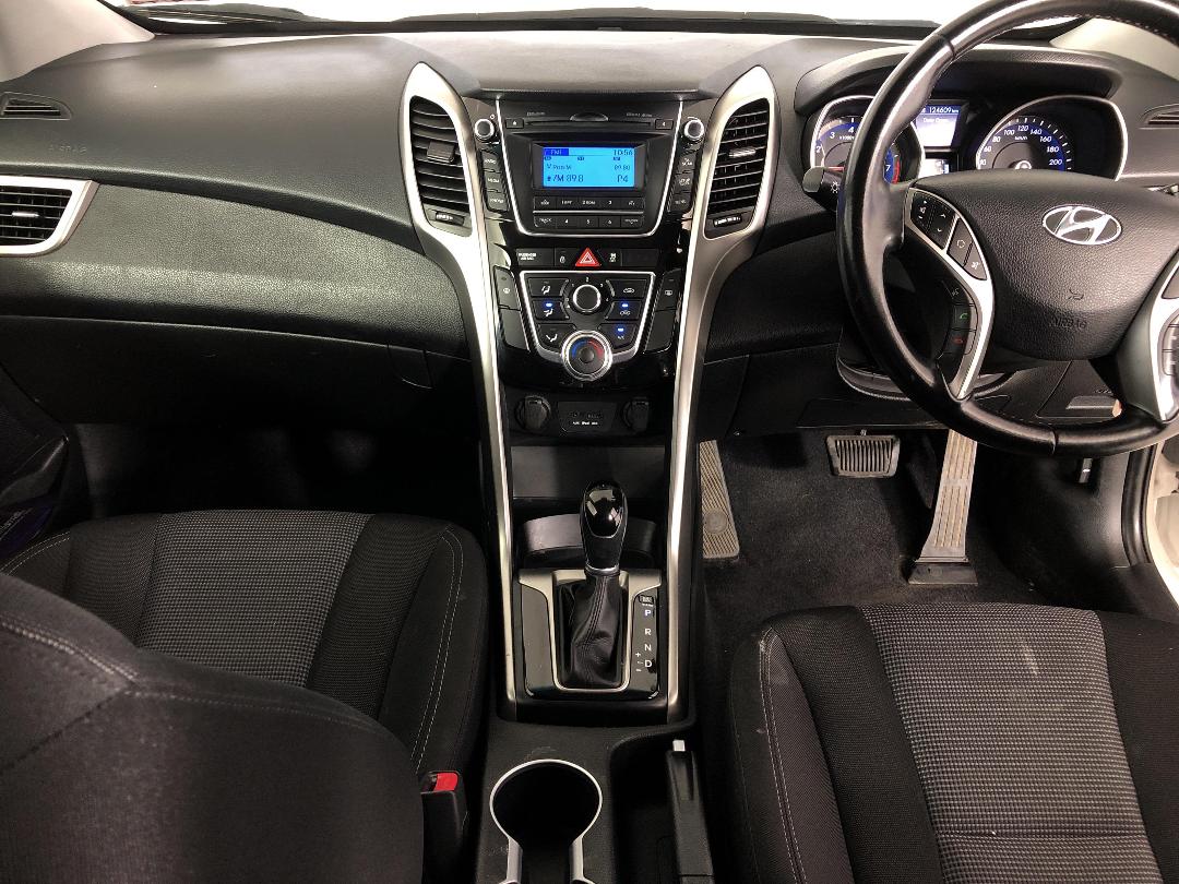 Photo '17' of Hyundai I30