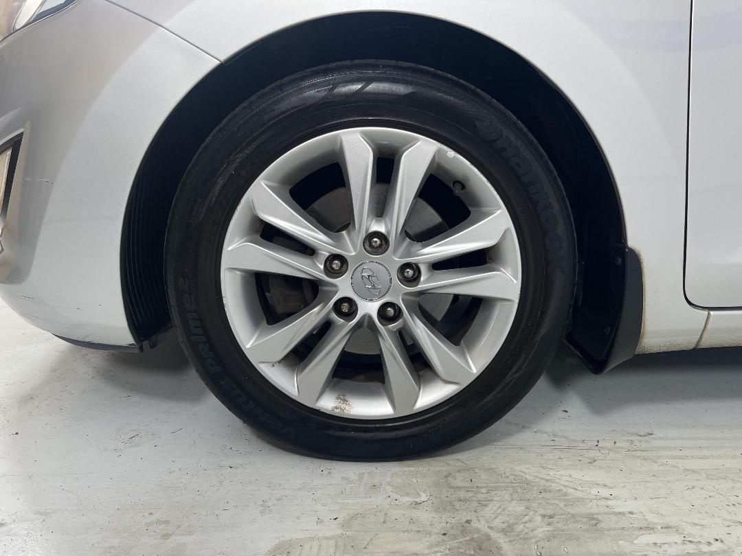 Photo '10' of Hyundai I30