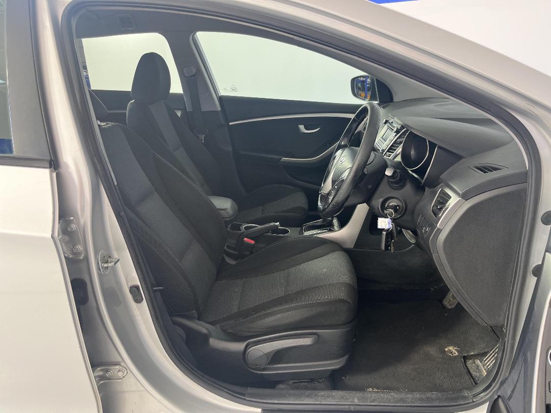 Photo '16' of Hyundai I30