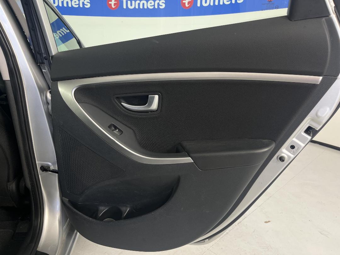 Photo '19' of Hyundai I30