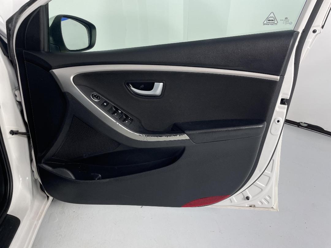 Photo '15' of Hyundai I30 Photo '15' of Hyundai I30