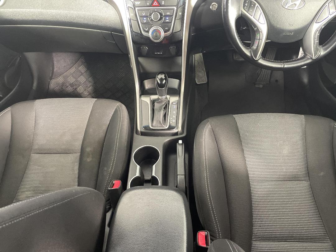 Photo '18' of Hyundai I30 Photo '18' of Hyundai I30