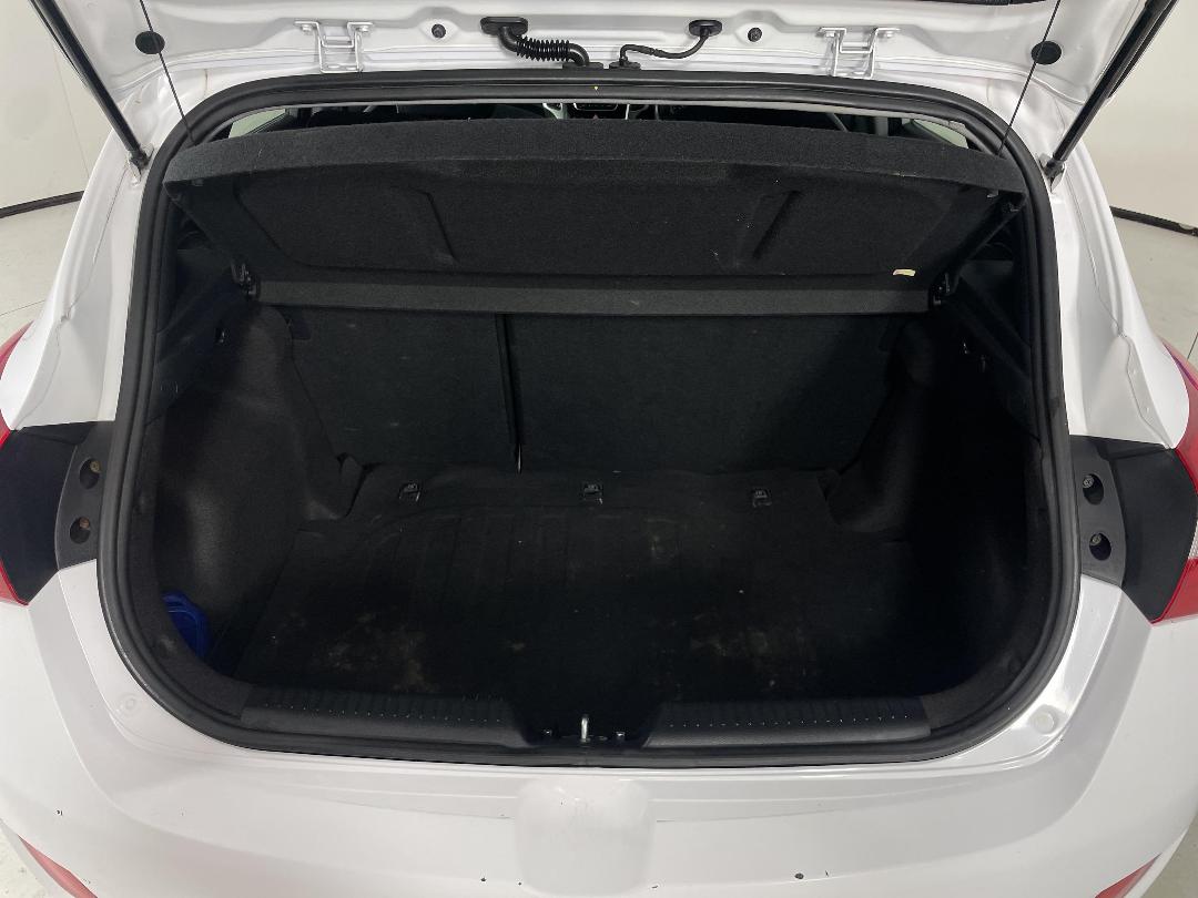 Photo '14' of Hyundai I30