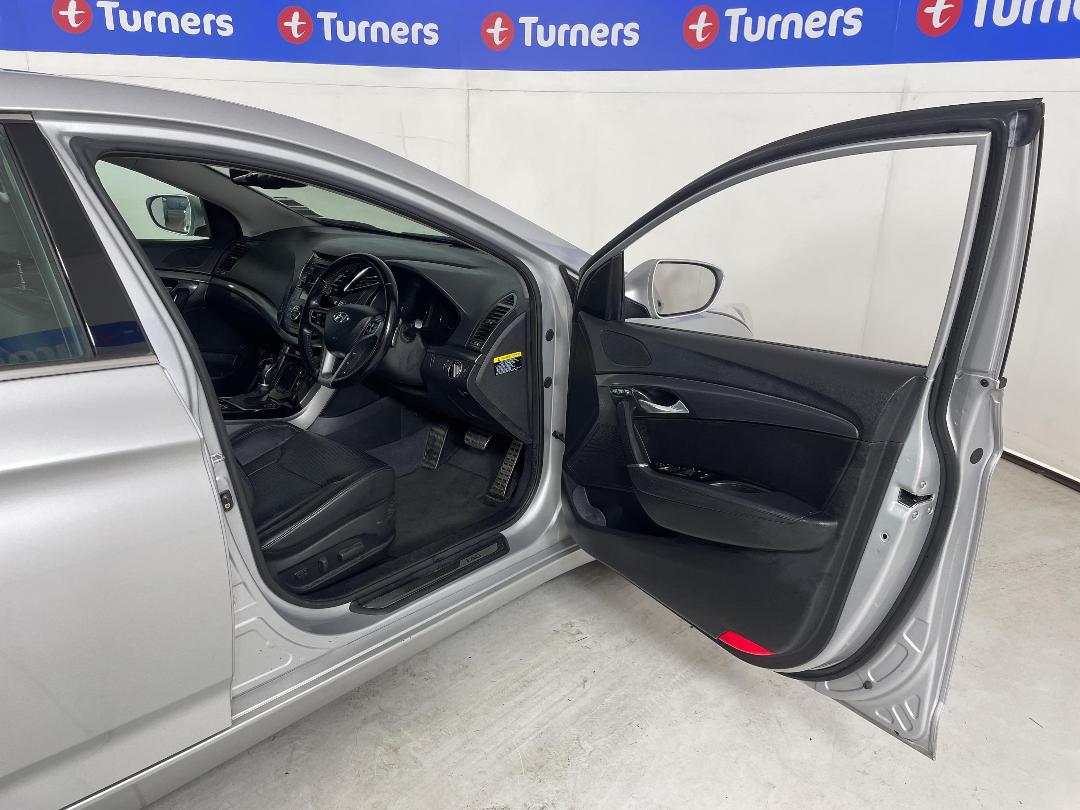 Photo '15' of Hyundai I40 Photo '15' of Hyundai I40