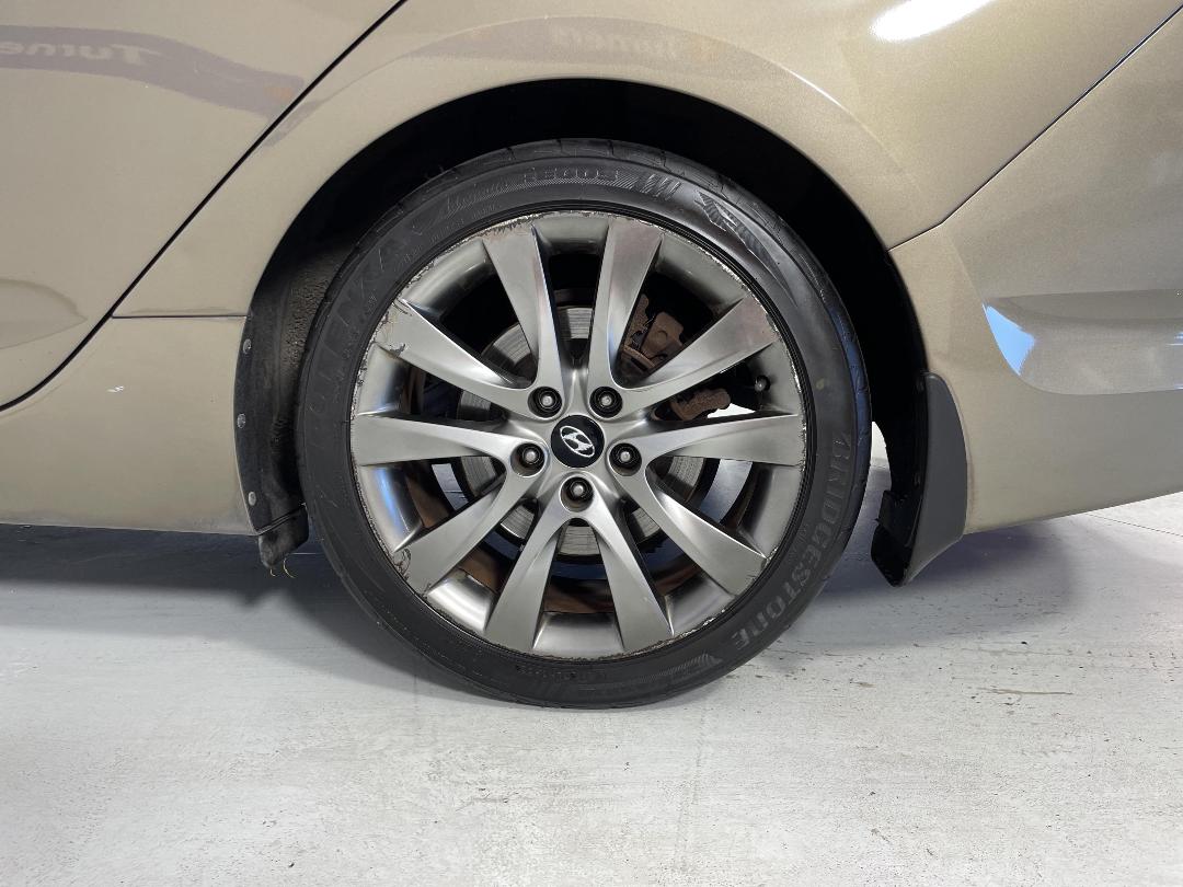 Photo '11' of Hyundai I40