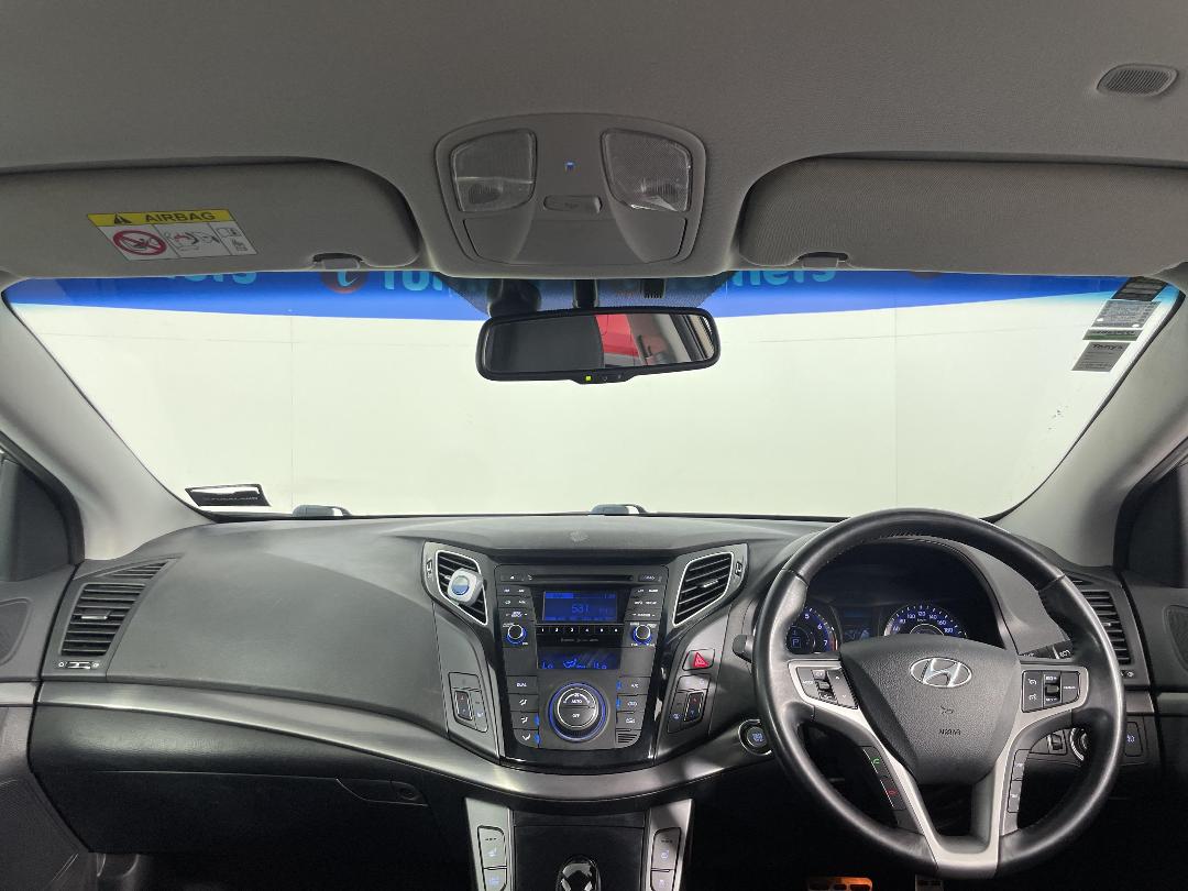 Photo '17' of Hyundai I40