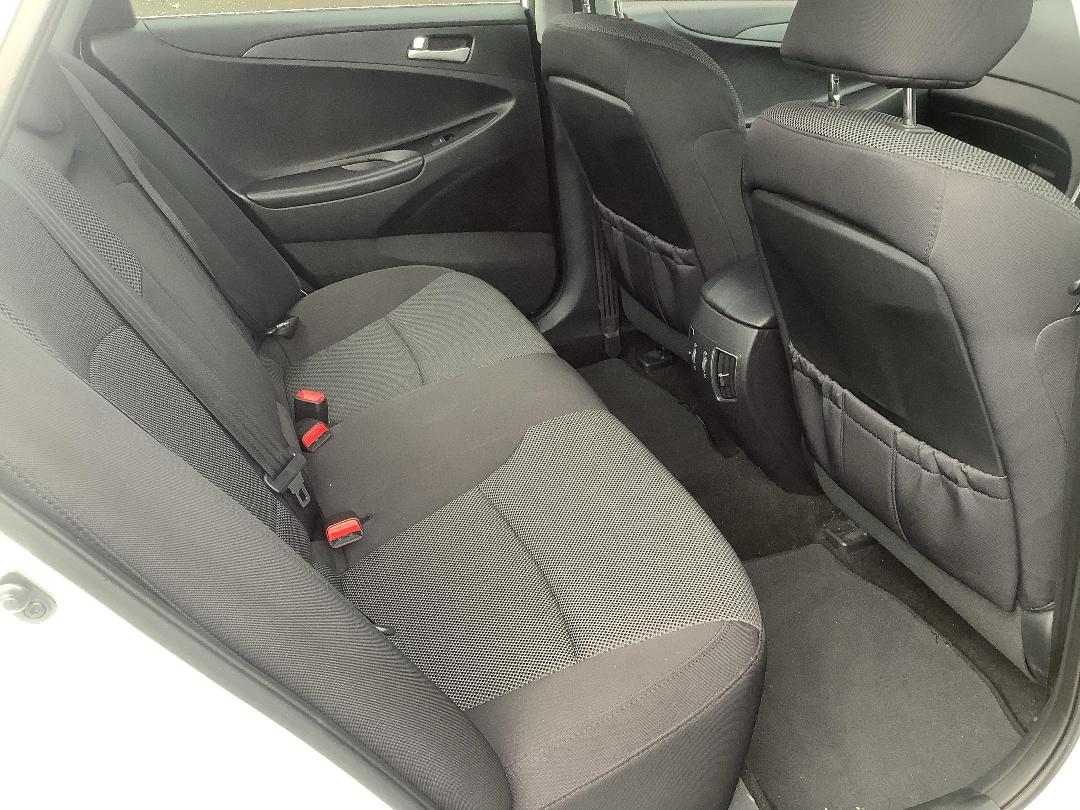 Photo '9' of Hyundai I45 Photo '9' of Hyundai I45