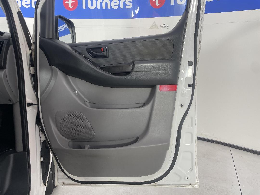 Photo '15' of Hyundai Iload Photo '15' of Hyundai Iload