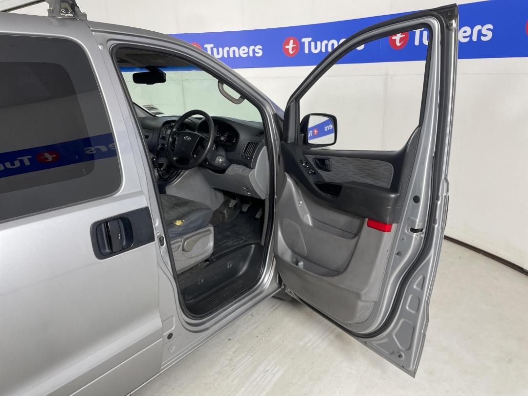 Photo '15' of Hyundai Iload Photo '15' of Hyundai Iload