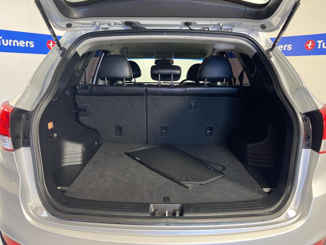 Photo '14' of Hyundai Ix35 Photo '14' of Hyundai Ix35