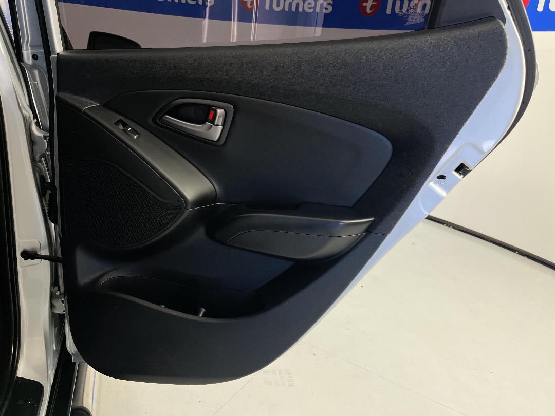 Photo '19' of Hyundai Ix35 Photo '19' of Hyundai Ix35