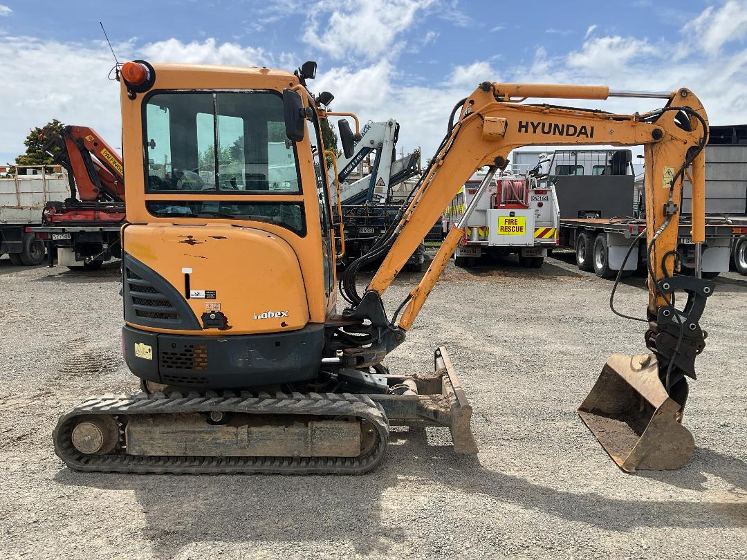 Photo '6' of Hyundai Robex 27Z-9 Excavator Photo '6' of Hyundai Robex 27Z-9 Excavator