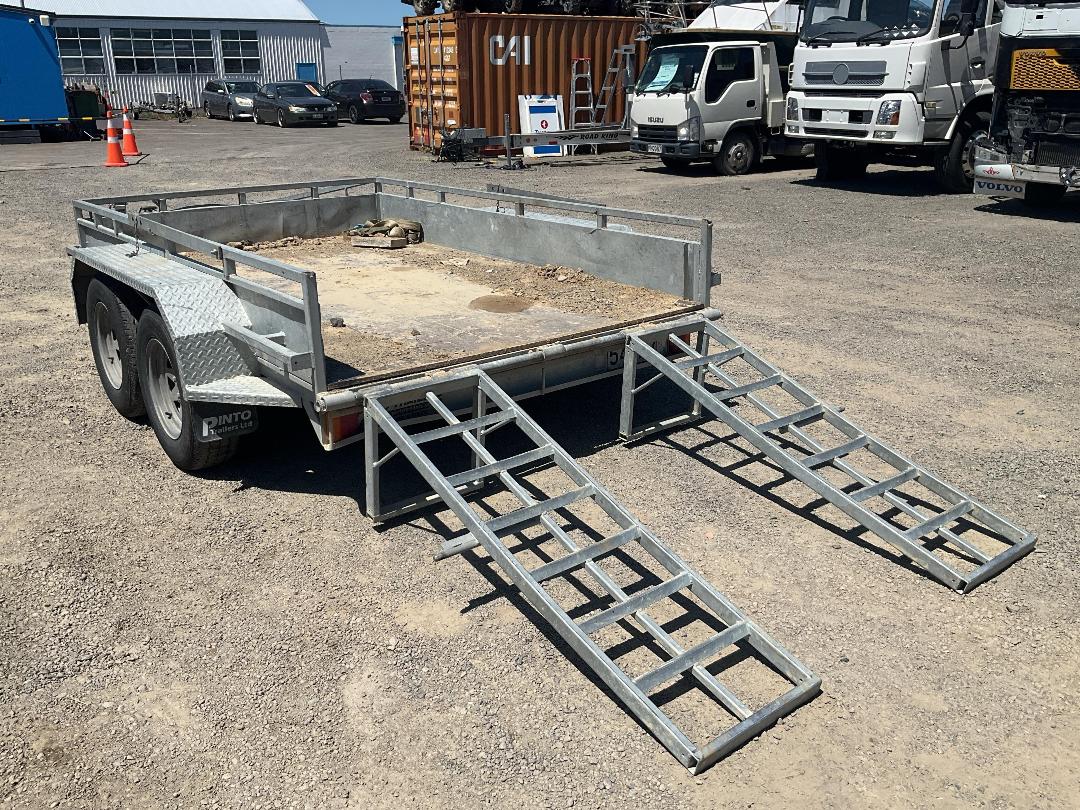 Photo '48' of Hyundai Robex 27Z-9 Excavator Photo '48' of Hyundai Robex 27Z-9 Excavator