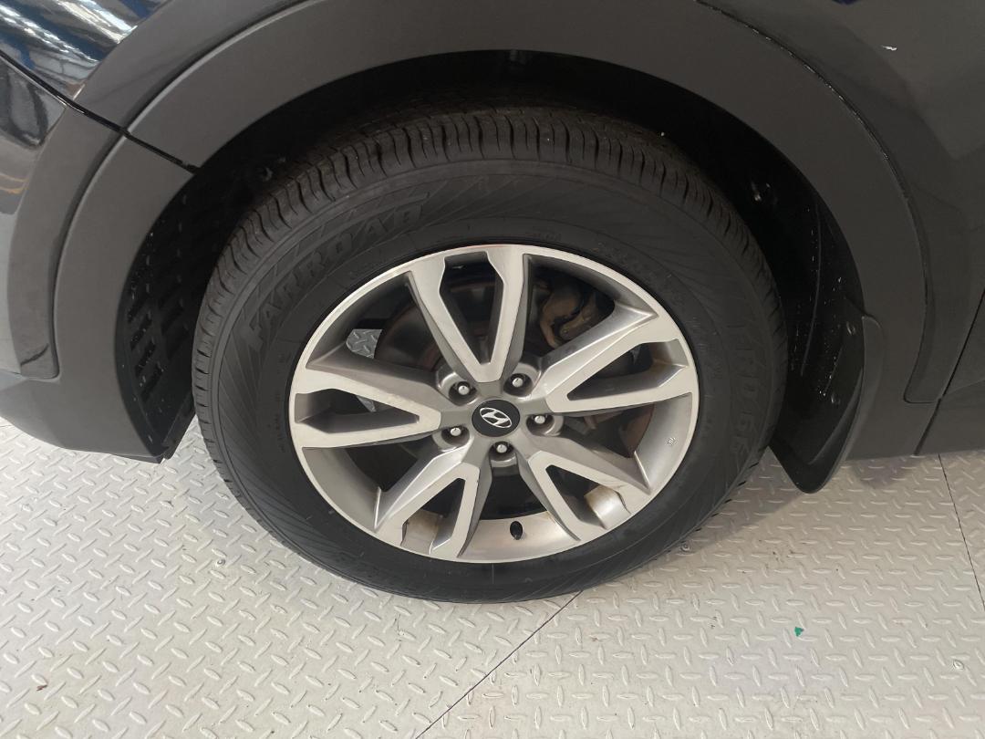 Photo '10' of Hyundai Santa FE Photo '10' of Hyundai Santa FE