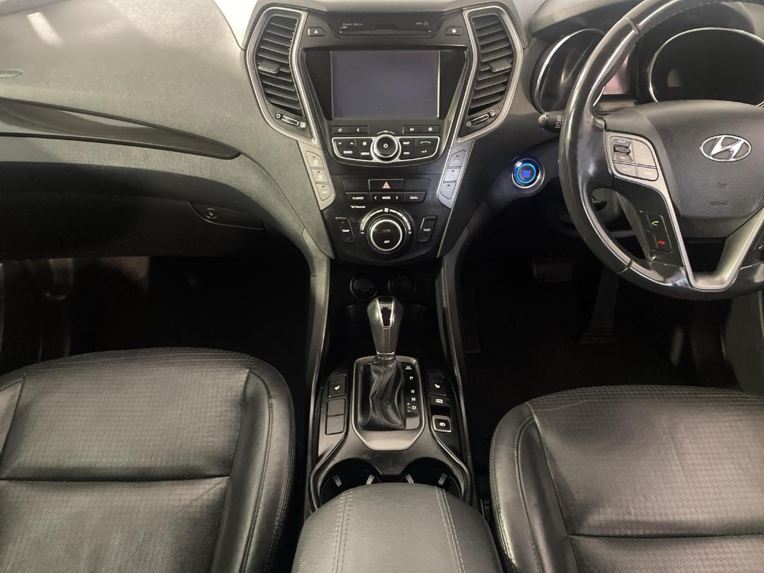 Photo '18' of Hyundai Santa FE Photo '18' of Hyundai Santa FE