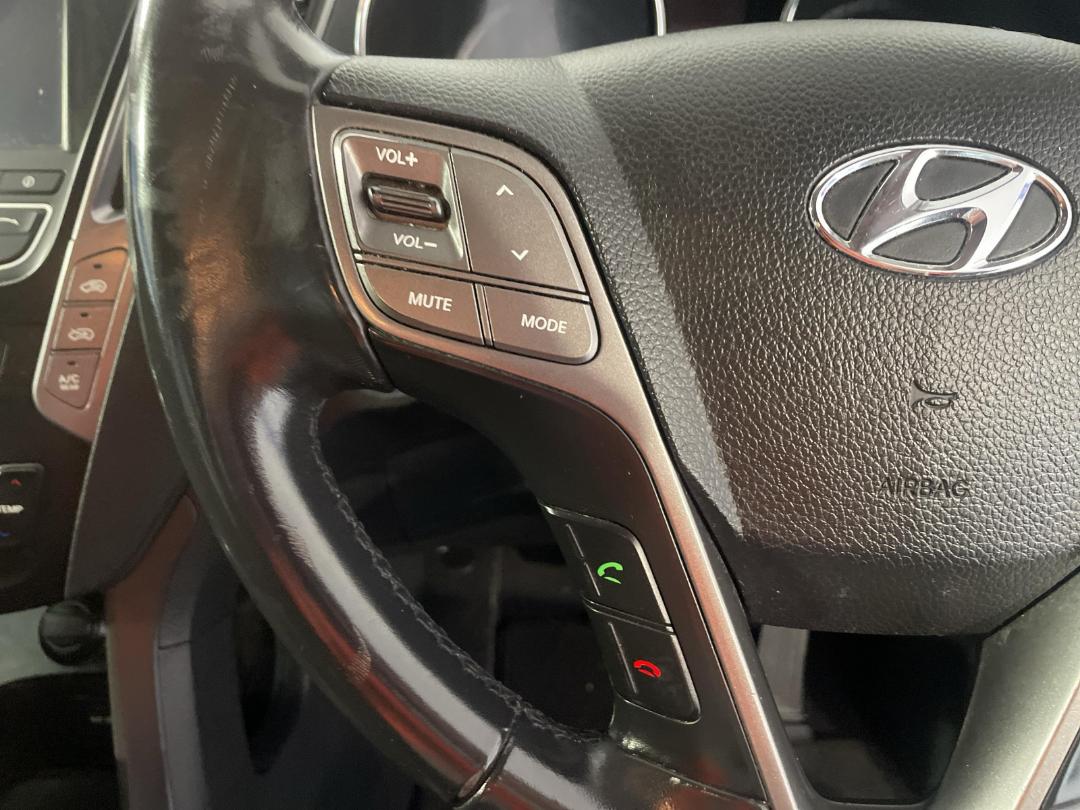 Photo '27' of Hyundai Santa FE Photo '27' of Hyundai Santa FE