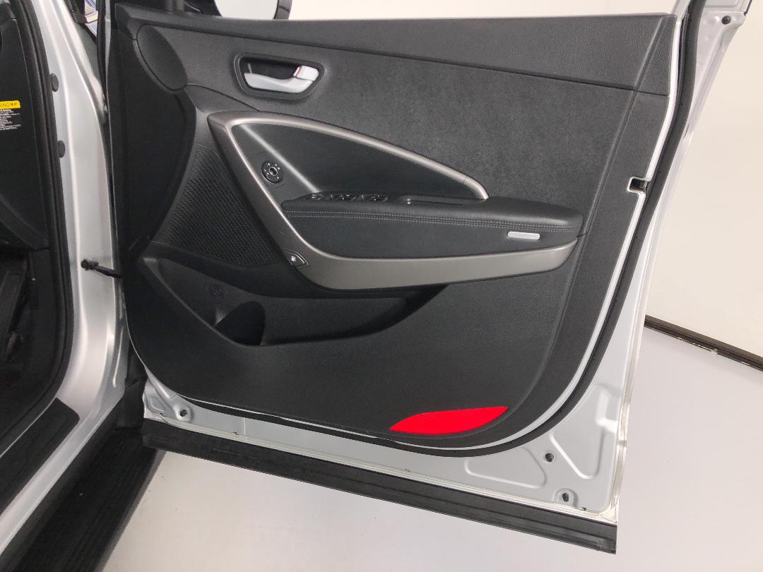 Photo '15' of Hyundai Santa FE Photo '15' of Hyundai Santa FE