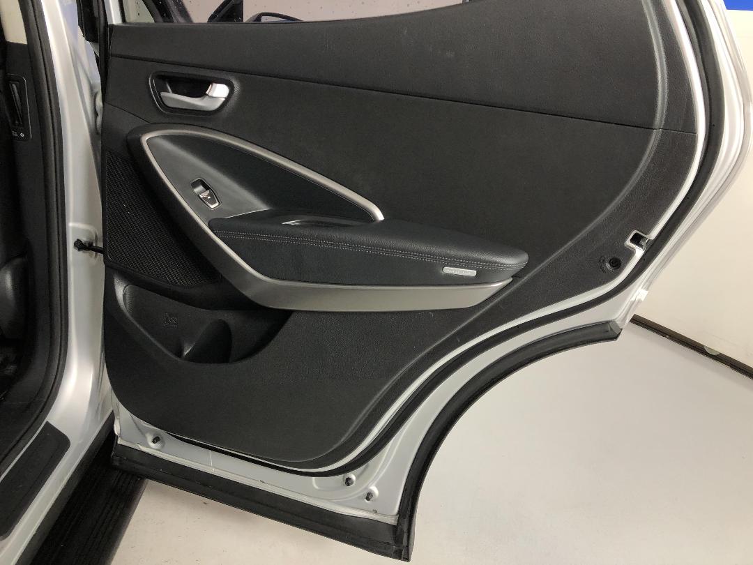 Photo '19' of Hyundai Santa FE Photo '19' of Hyundai Santa FE