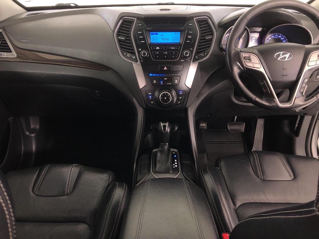 Photo '17' of Hyundai Santa FE Photo '17' of Hyundai Santa FE