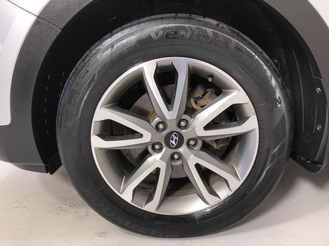 Photo '10' of Hyundai Santa FE