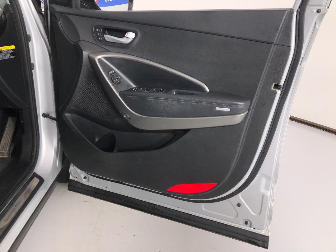 Photo '15' of Hyundai Santa FE