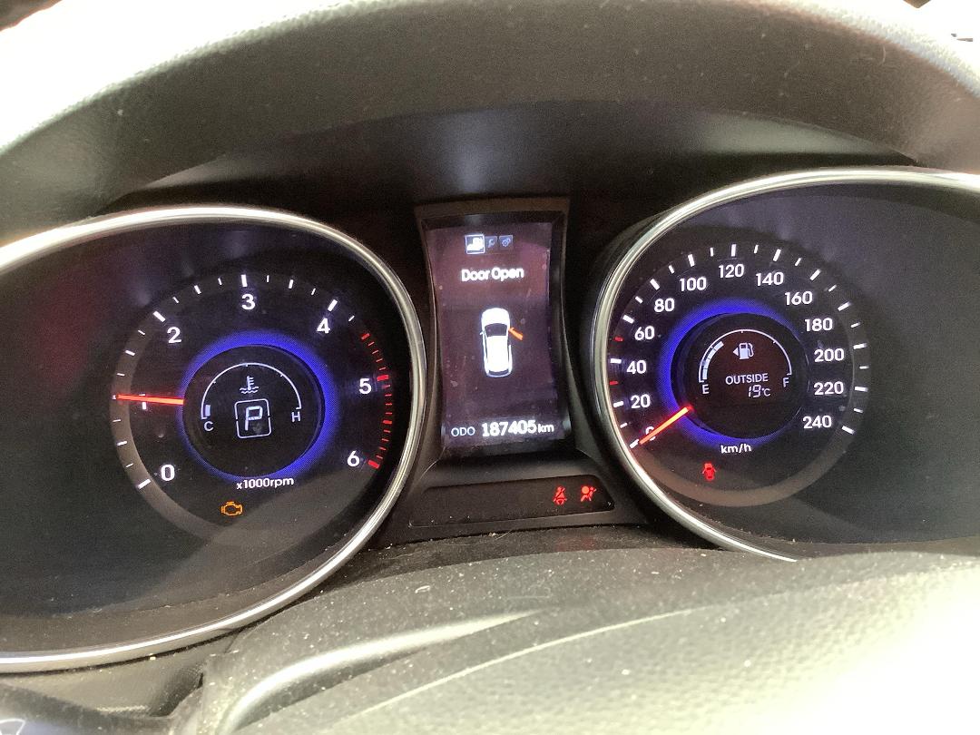 Photo '12' of Hyundai Santa FE DM Photo '12' of Hyundai Santa FE DM