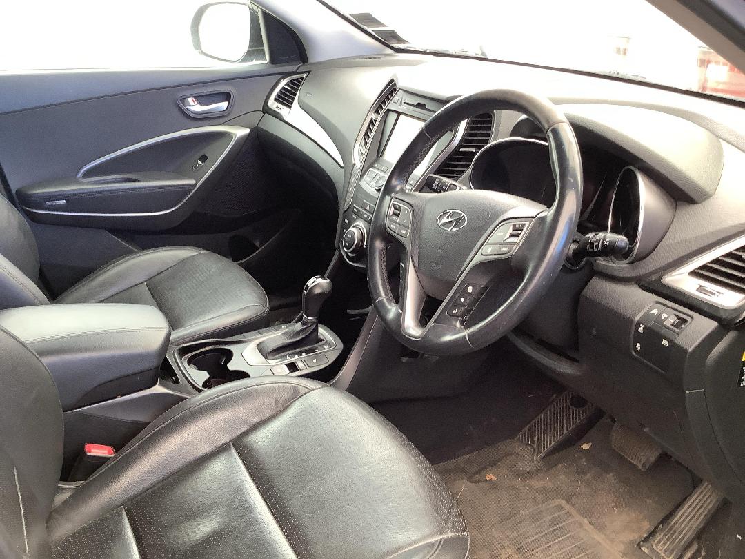 Photo '17' of Hyundai Santa FE DM Photo '17' of Hyundai Santa FE DM