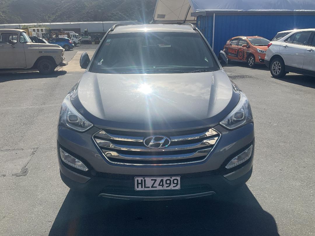 Photo '2' of Hyundai Santa FE DM Photo '2' of Hyundai Santa FE DM