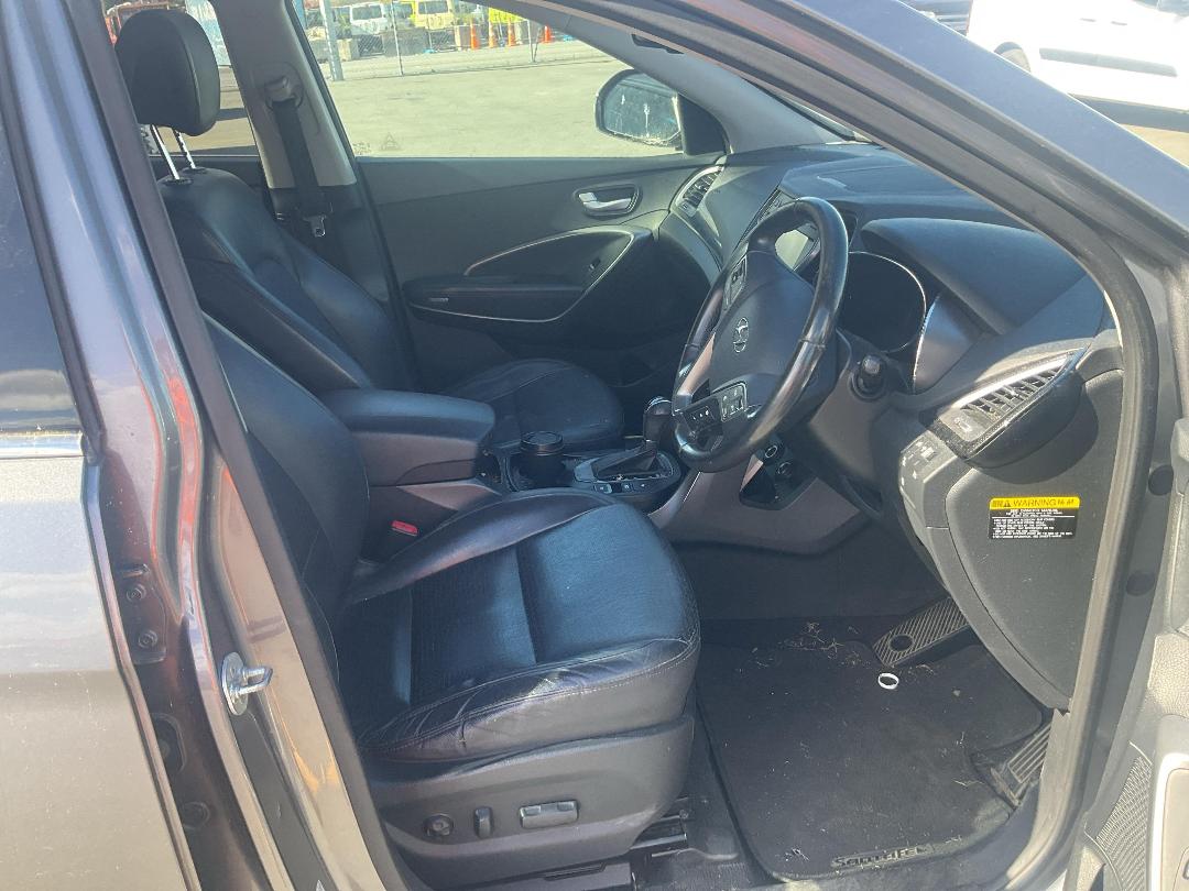 Photo '10' of Hyundai Santa FE DM Photo '10' of Hyundai Santa FE DM