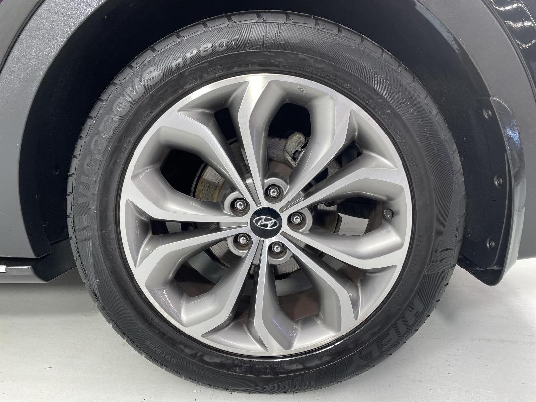 Photo '11' of Hyundai Santa FE