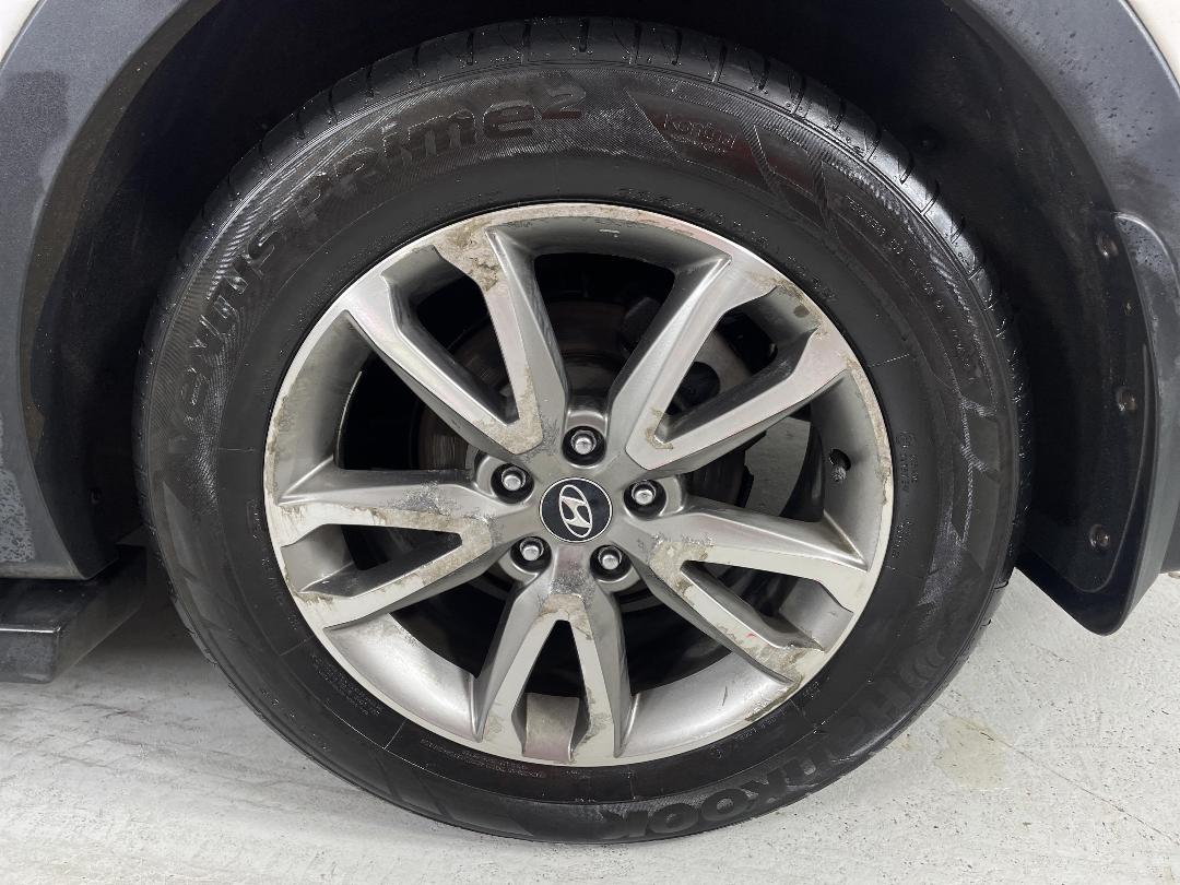 Photo '11' of Hyundai Santa FE