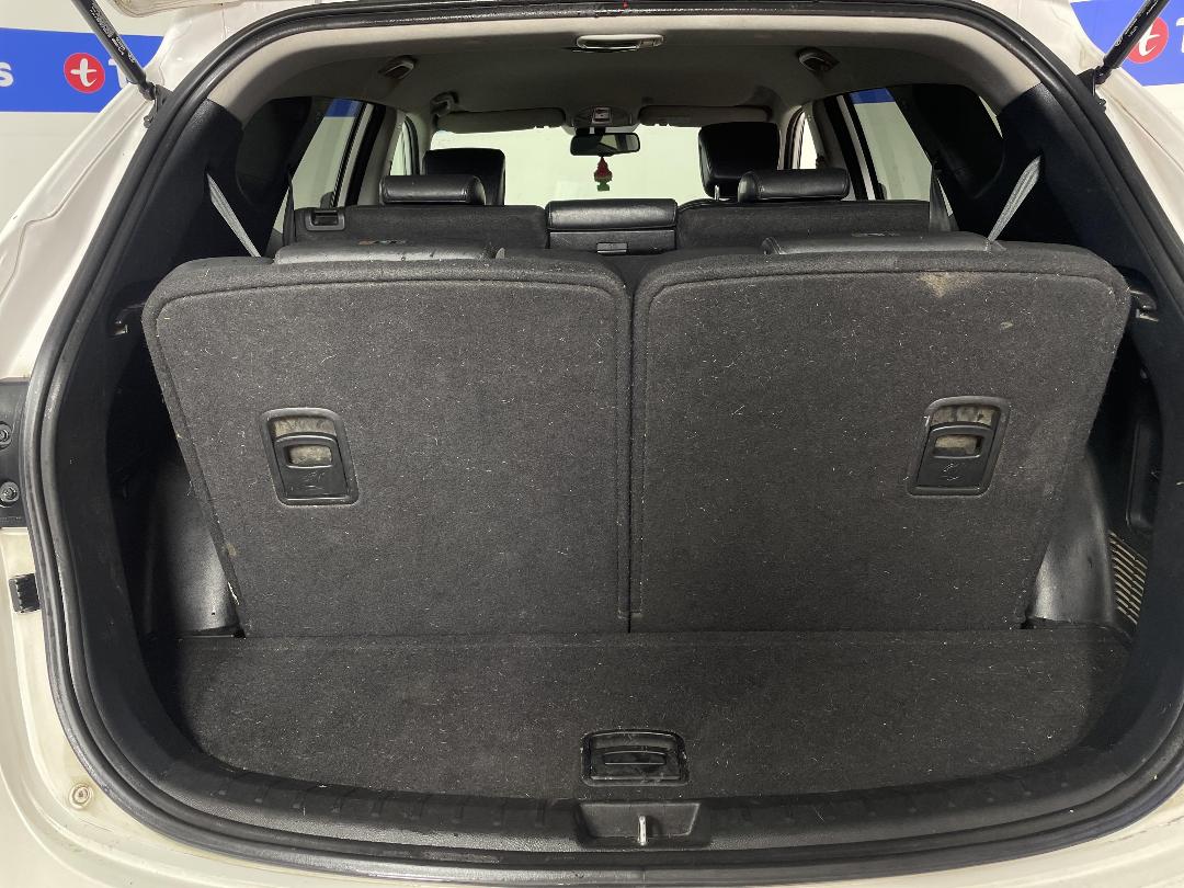 Photo '14' of Hyundai Santa FE