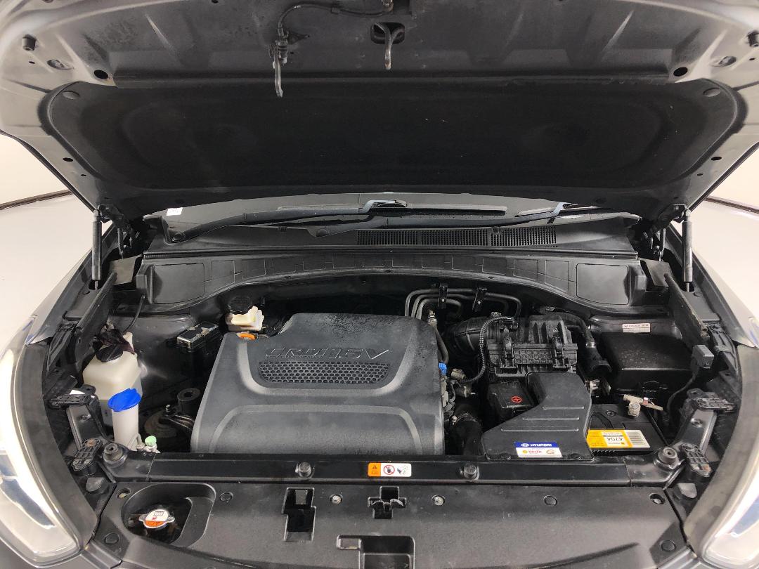 Photo '13' of Hyundai Santa FE