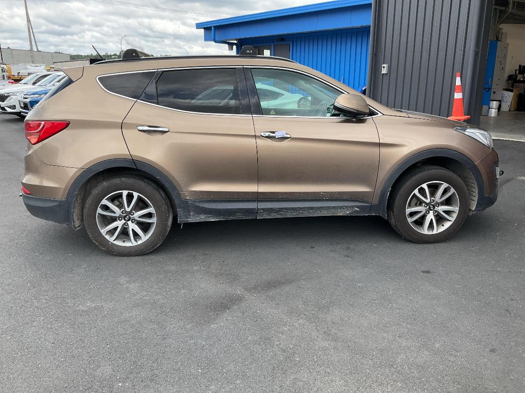 Photo '5' of Hyundai Santa FE DM Photo '5' of Hyundai Santa FE DM