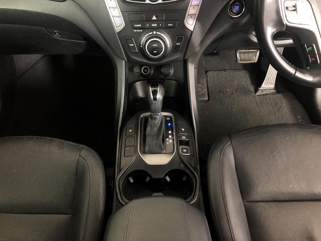 Photo '18' of Hyundai Santa FE