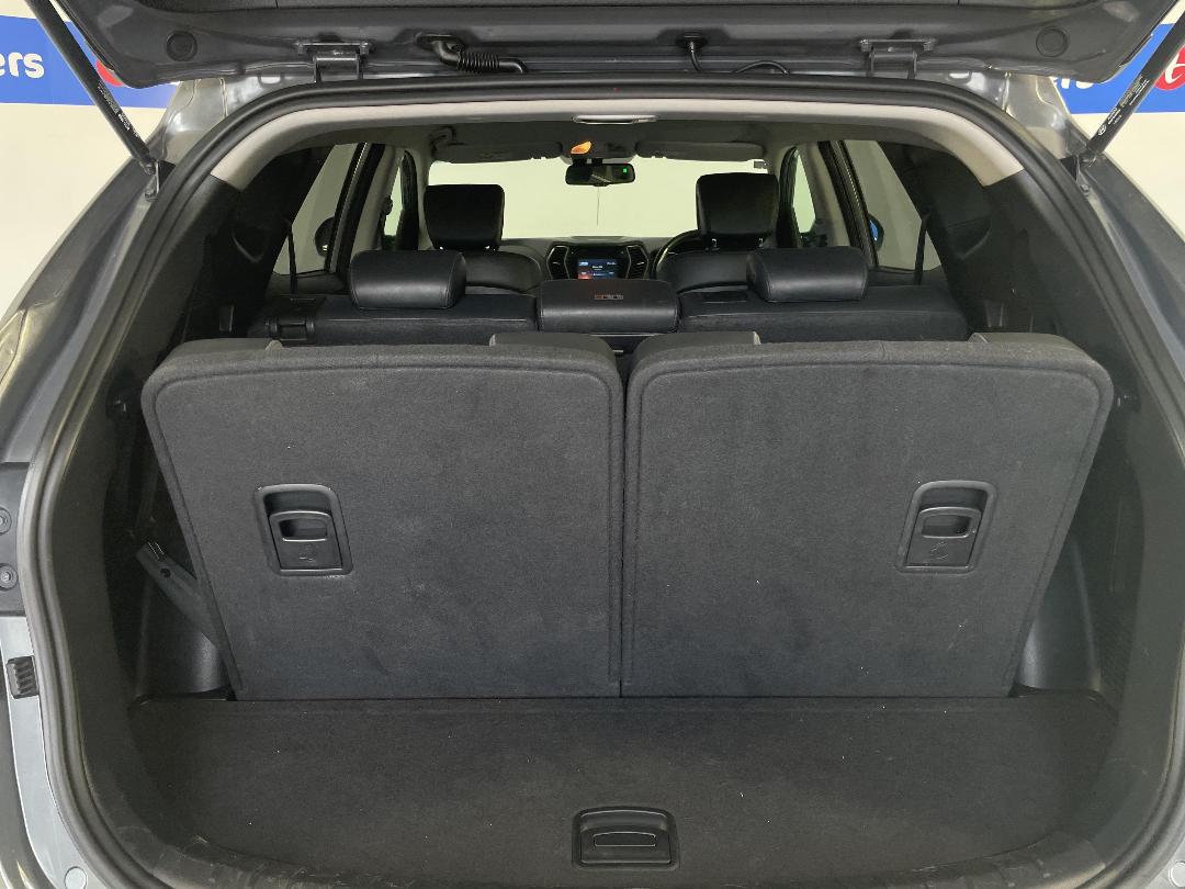 Photo '23' of Hyundai Santa FE