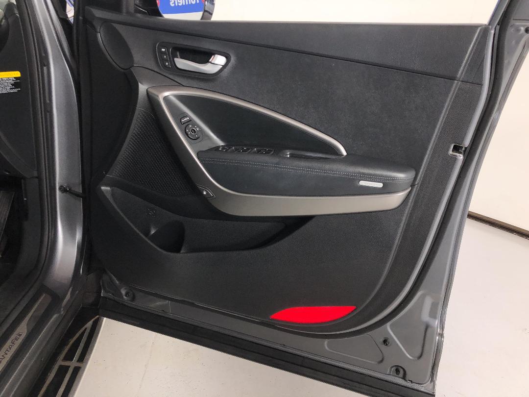 Photo '15' of Hyundai Santa FE Photo '15' of Hyundai Santa FE