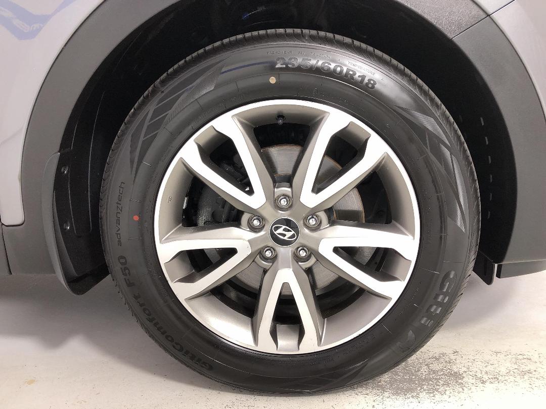 Photo '9' of Hyundai Santa FE