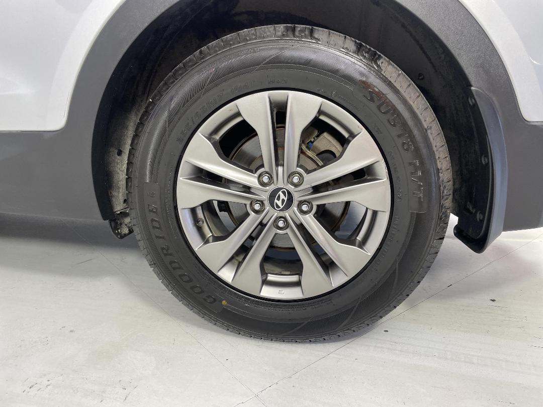 Photo '11' of Hyundai Santa FE