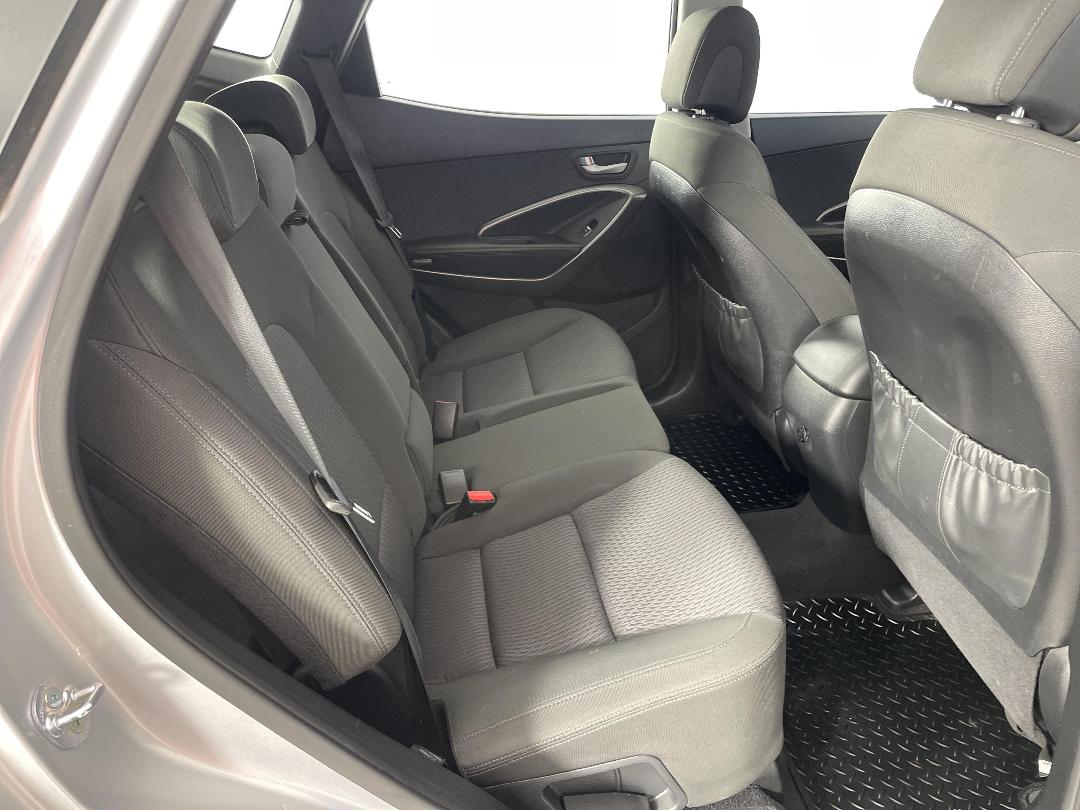 Photo '20' of Hyundai Santa FE