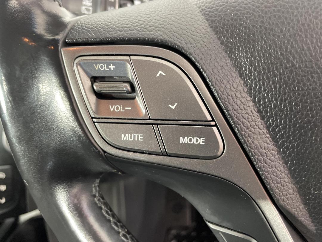 Photo '23' of Hyundai Santa FE