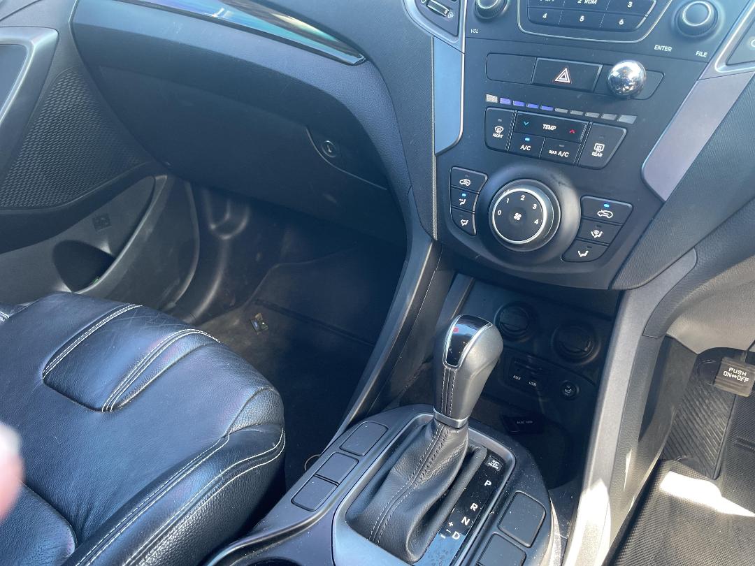 Photo '11' of Hyundai Santa FE DM Photo '11' of Hyundai Santa FE DM