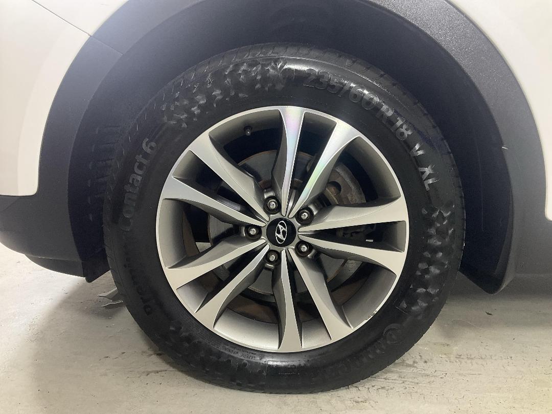 Photo '10' of Hyundai Santa FE